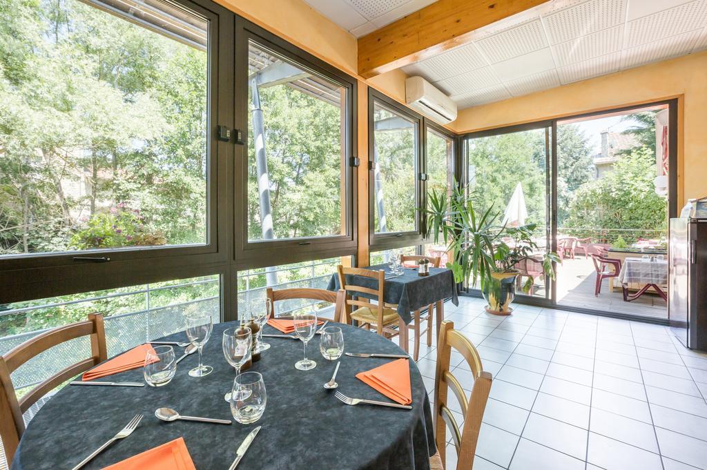 Logis Hotel Restaurant Auberge Les Rives De L'Arzon Vorey Экстерьер фото